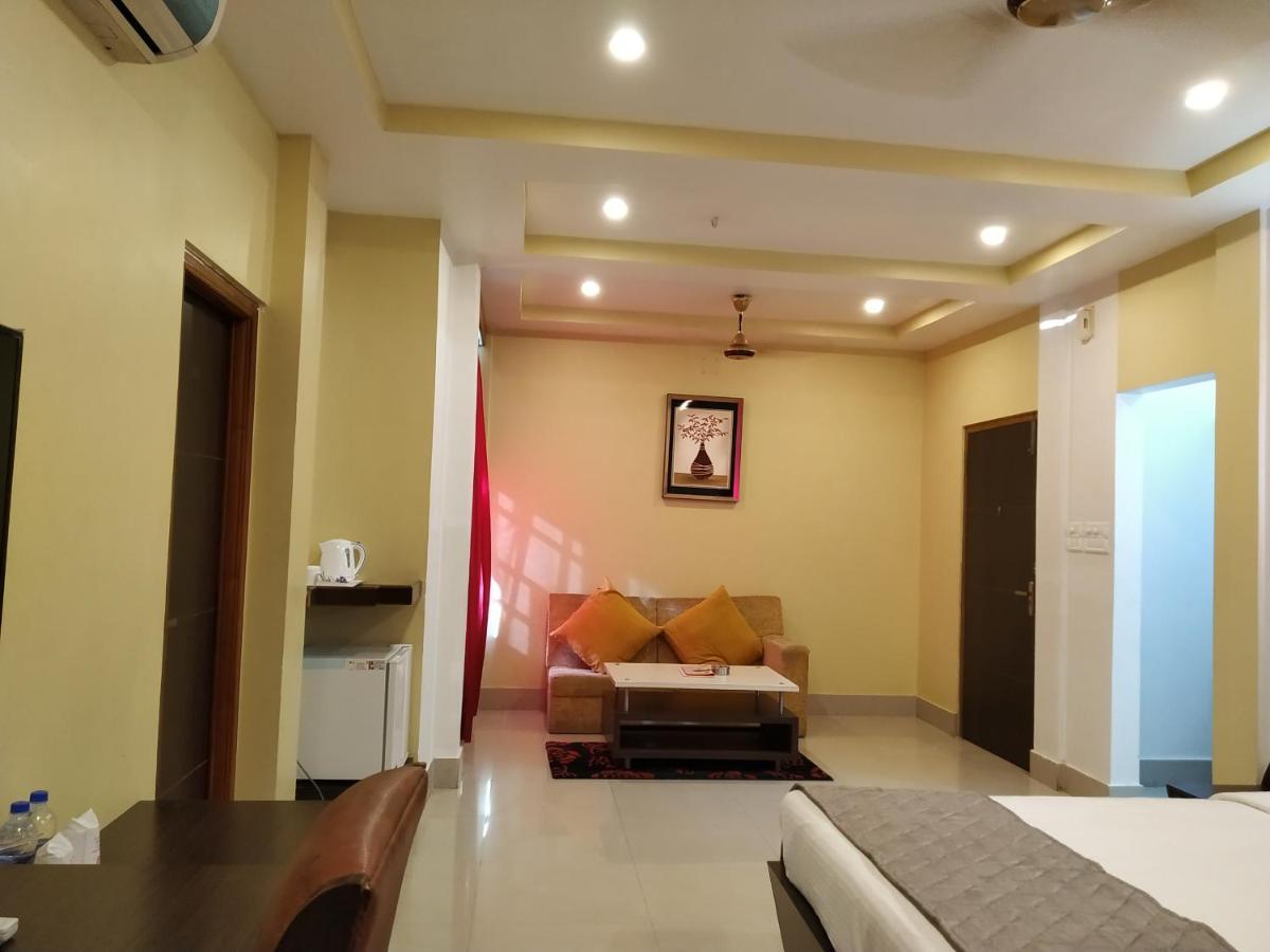 Hotel Sc Continental Itānagar Exteriér fotografie
