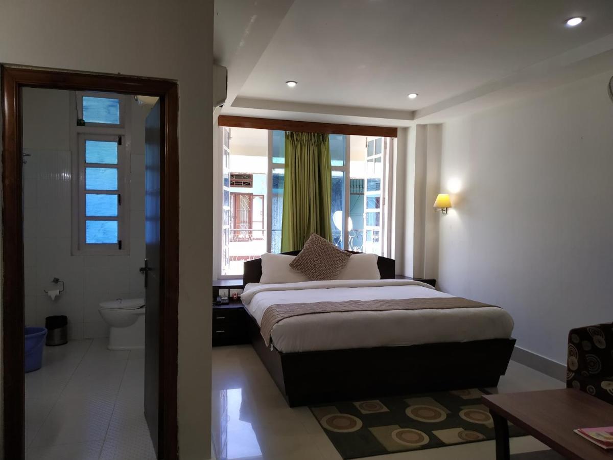 Hotel Sc Continental Itānagar Exteriér fotografie