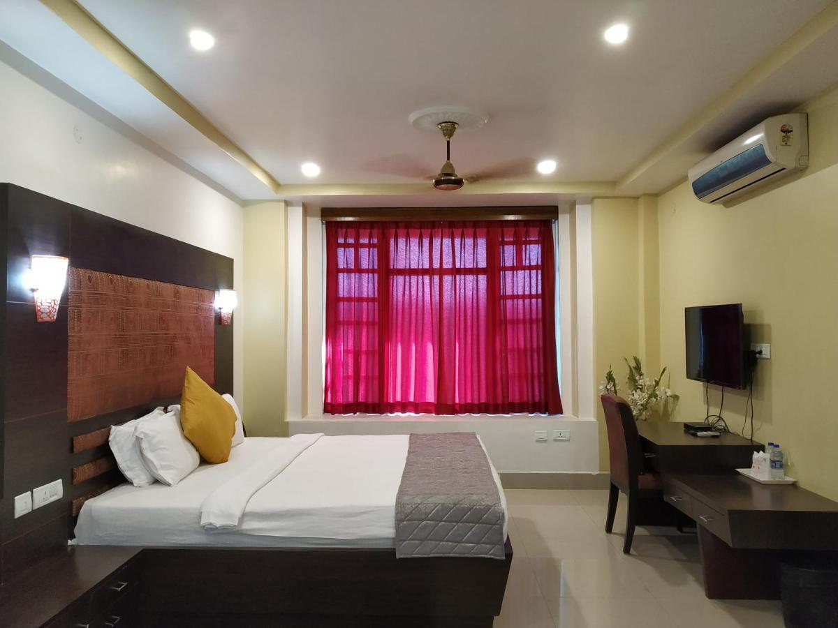 Hotel Sc Continental Itānagar Exteriér fotografie