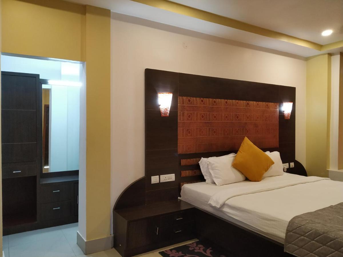 Hotel Sc Continental Itānagar Exteriér fotografie