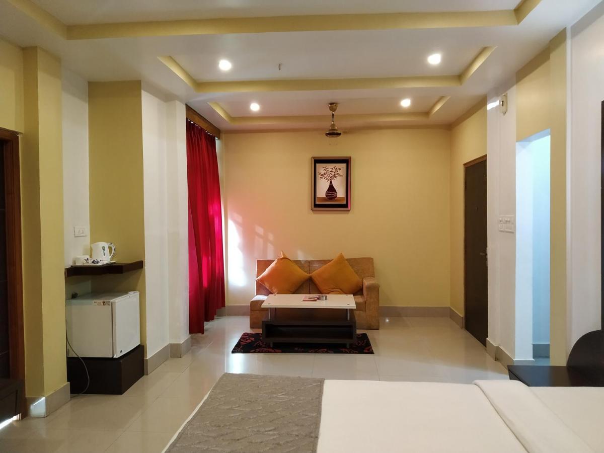 Hotel Sc Continental Itānagar Exteriér fotografie